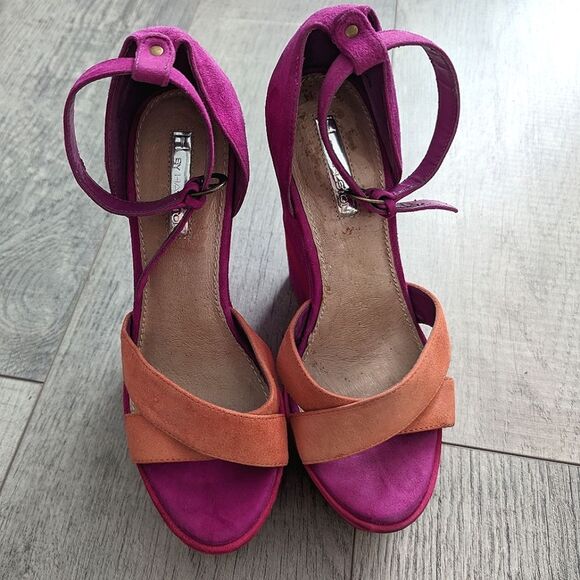 H by Halston GiGi Hot Pink Suede Platform Sandals Fuchsia Magenta Sz 7 - Picture 2 of 12